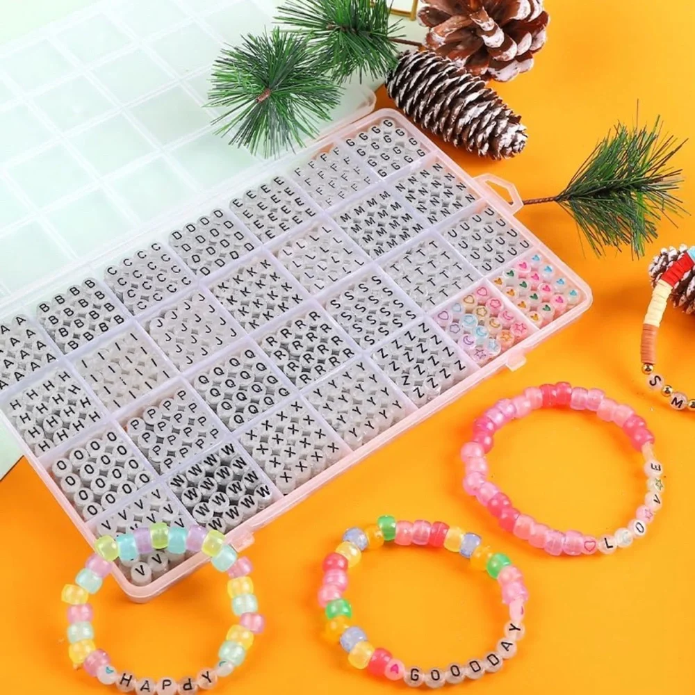 NWT 1400pcs Glow in Dark Letter Beads Alphabet & Heart Beads‎ DIY Jewelry
